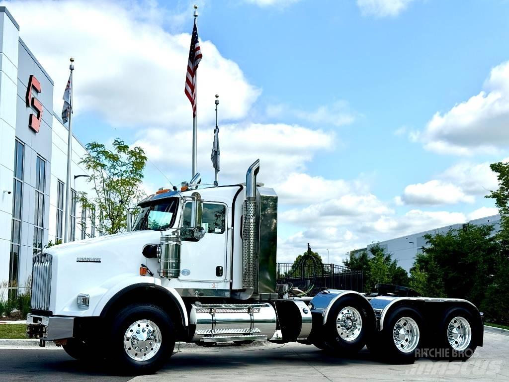 Kenworth T800 牵引车