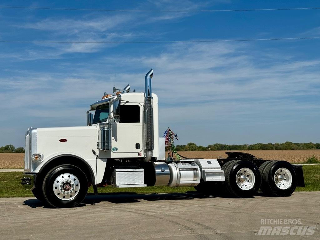 Peterbilt 389 牵引车