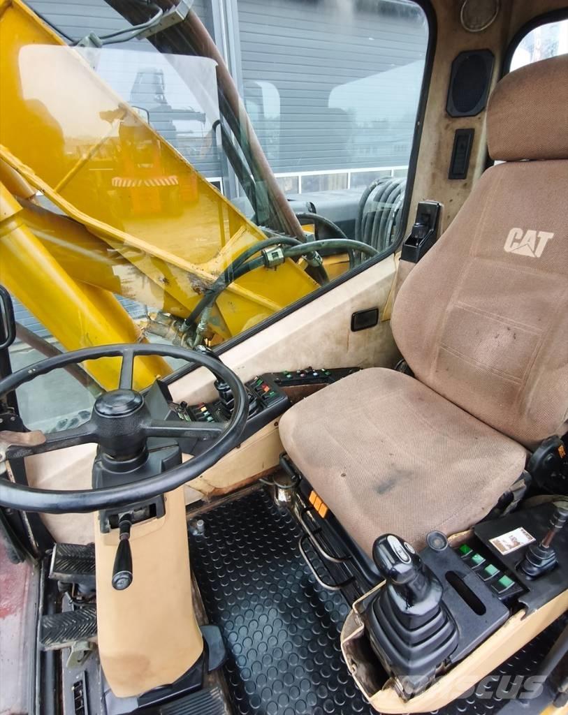 CAT M 315 轮式挖掘机