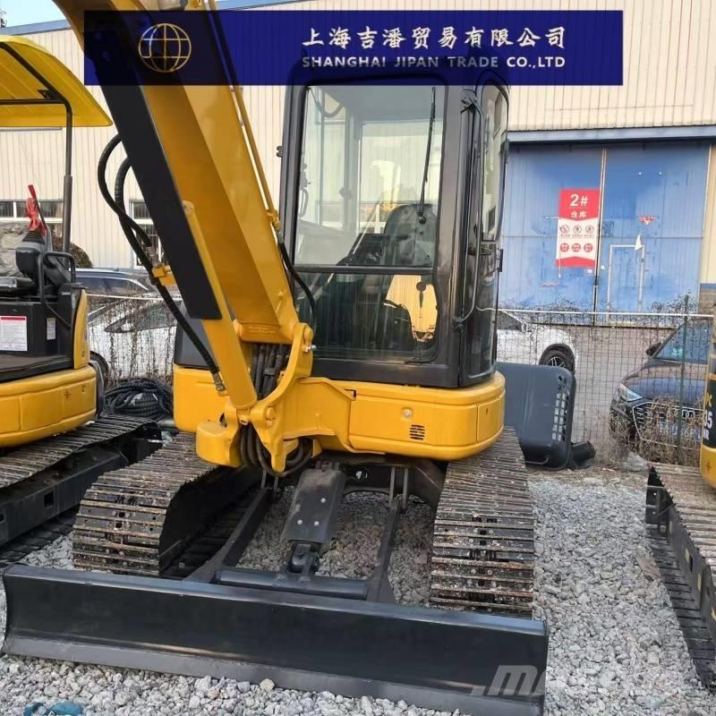 Komatsu PC 40 MR 小型挖掘机