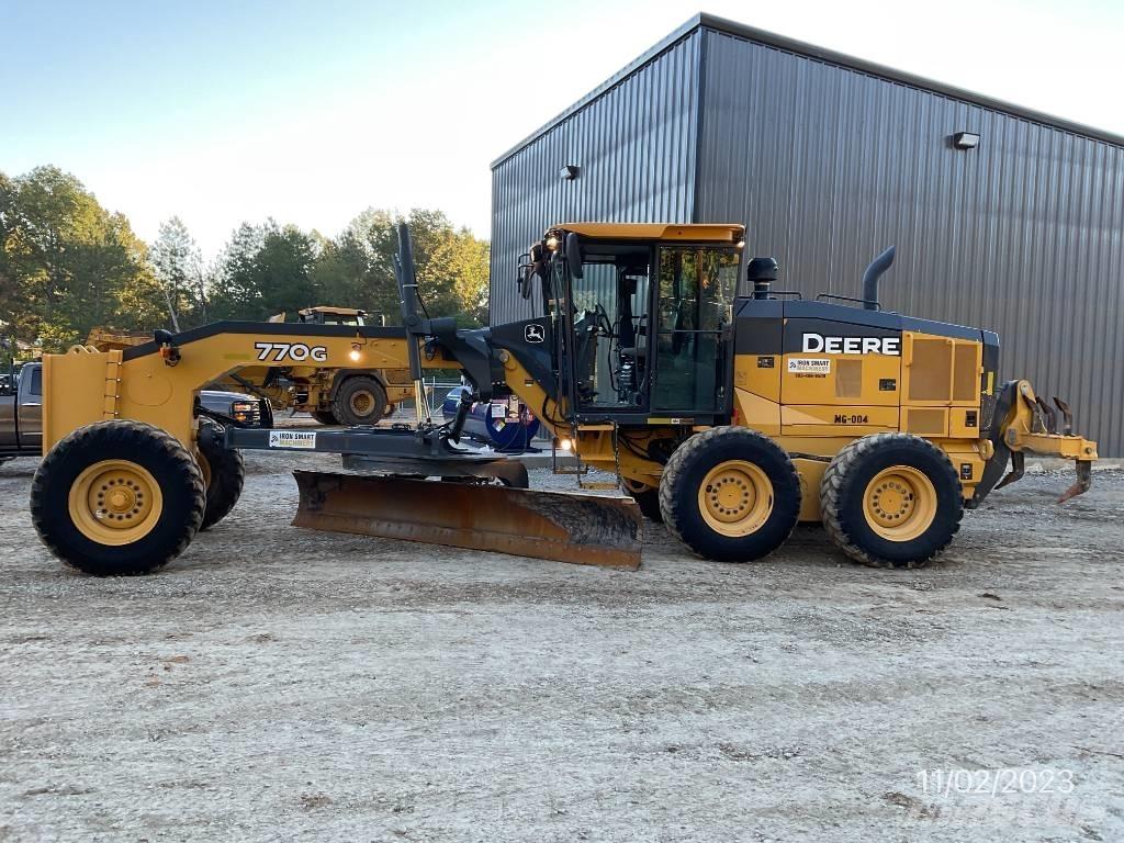 John Deere 770 G 平地机/推土机