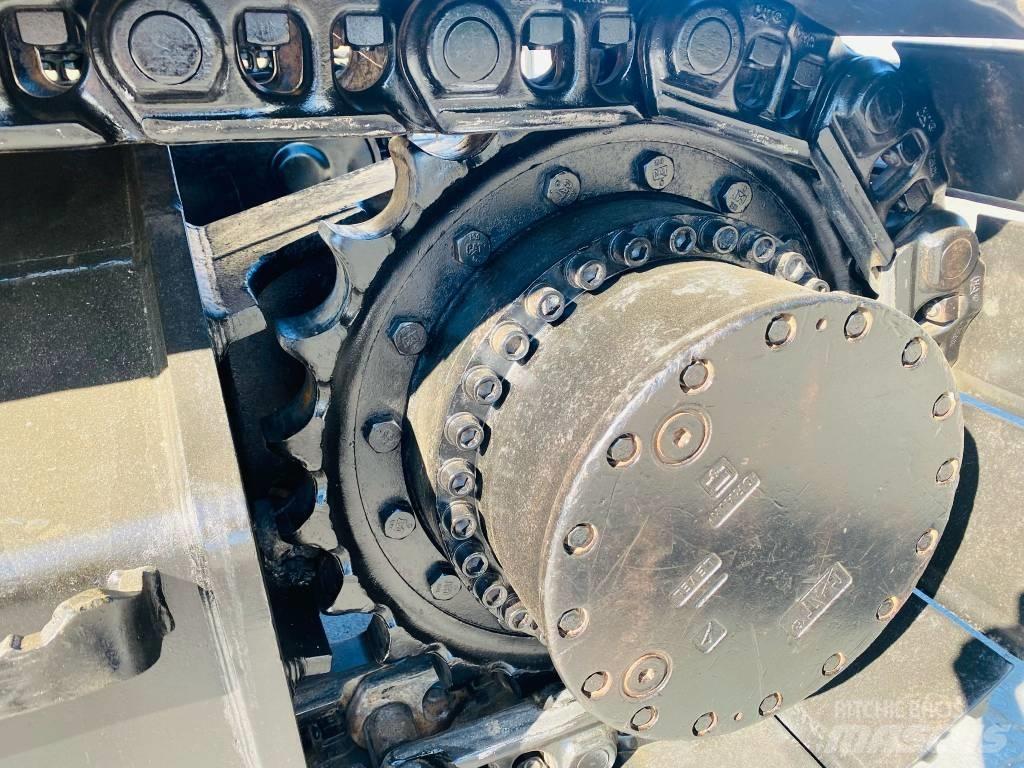 CAT 335 F L CR 履带挖掘机
