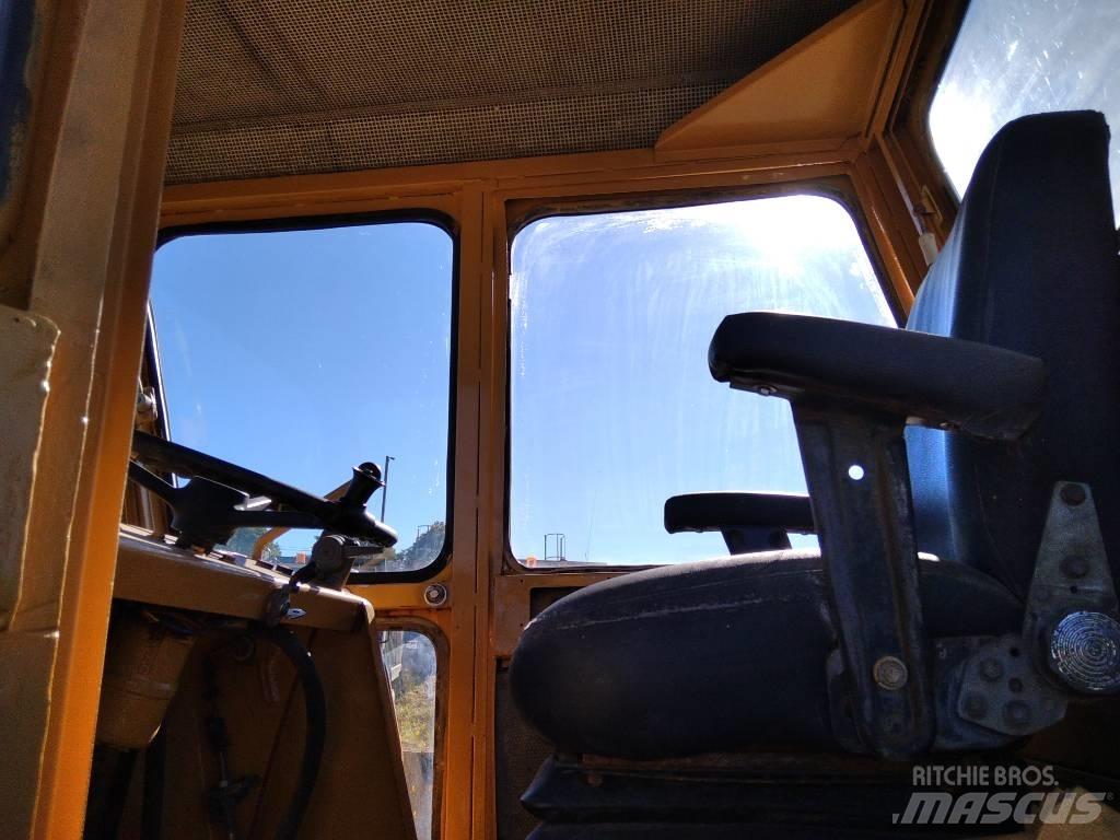 Bomag BW 212 单轮压路机