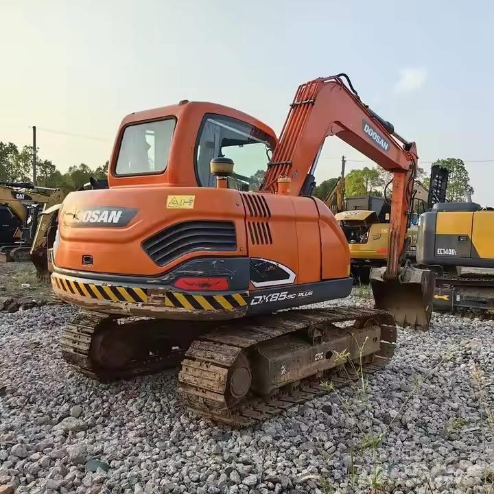 Doosan DX85-9C 履带挖掘机