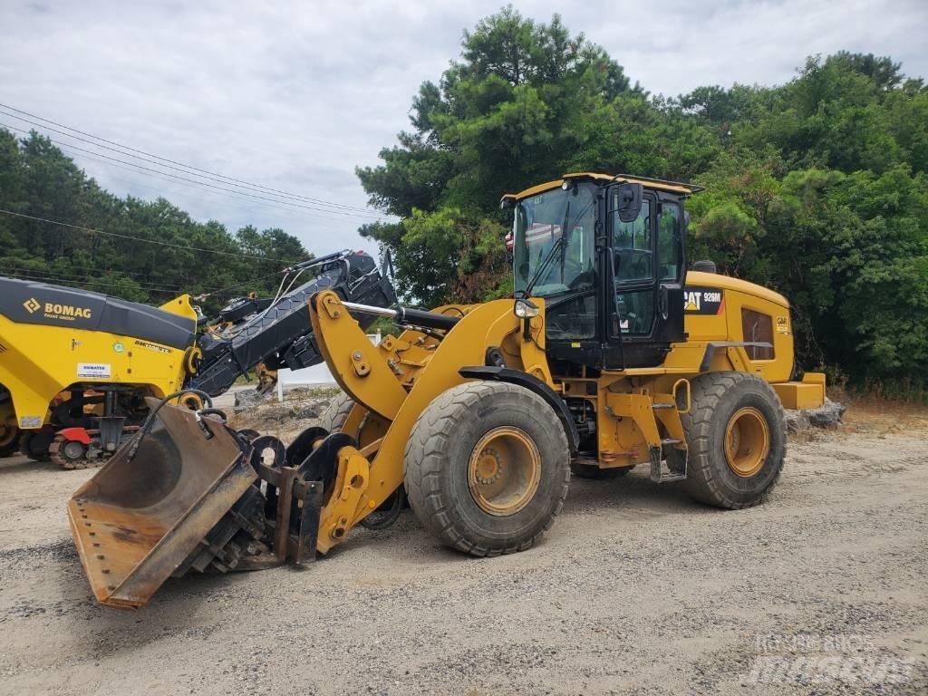 CAT 926M 轮式装载机