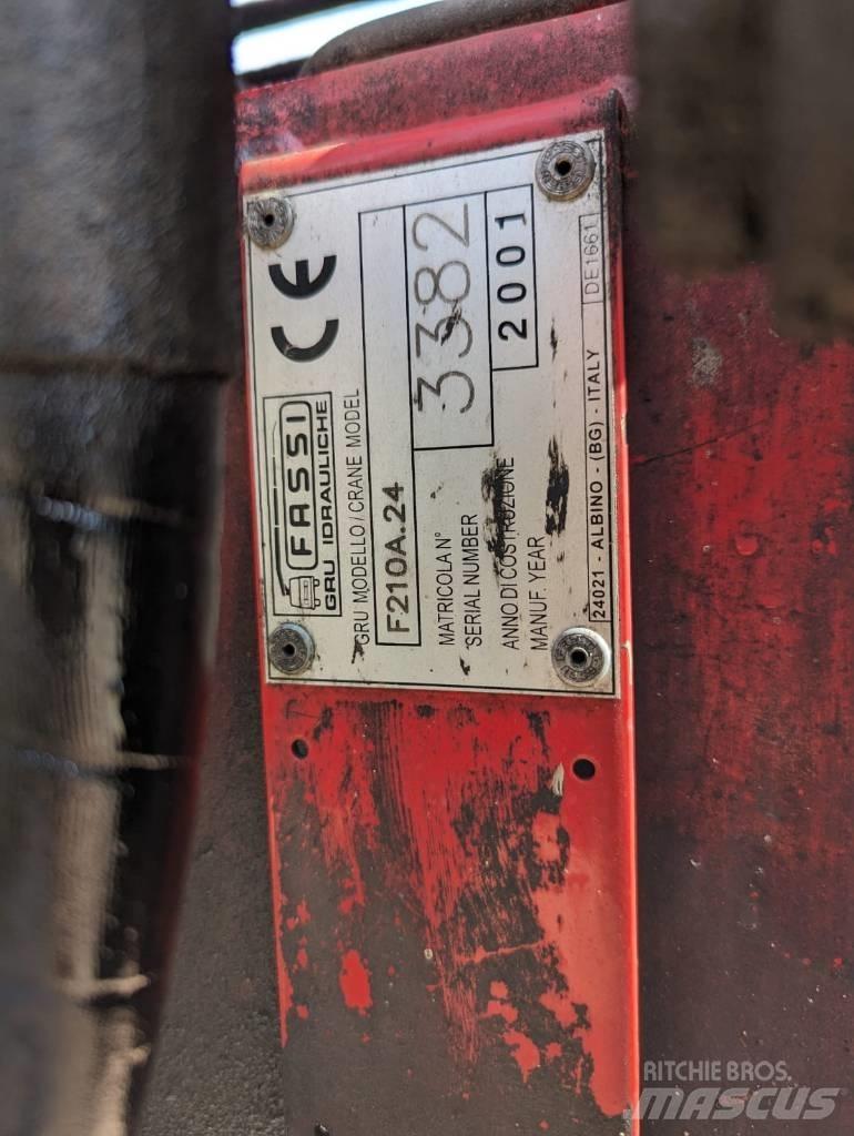 Fassi F 210 A.24 随车折臂吊