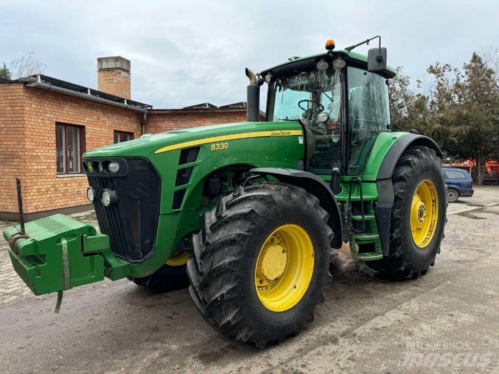 John Deere 8330 拖拉机/农用车