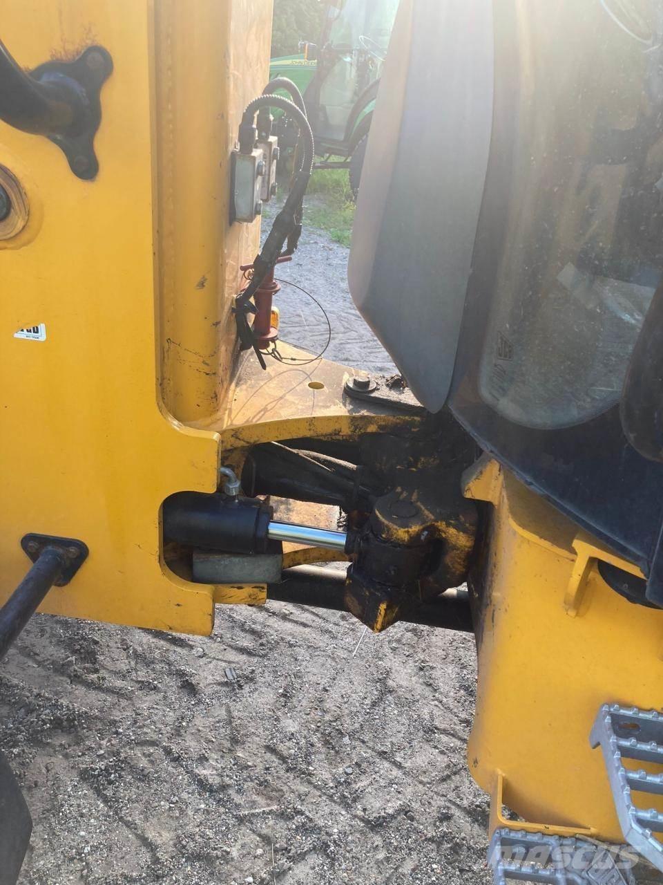 JCB TM 220 电动叉车