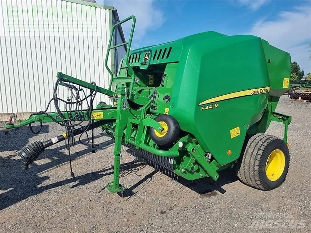 John Deere f441m 方捆打捆机