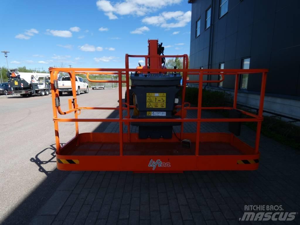 JLG 660 SJ Bomlift 曲臂高空工作平台