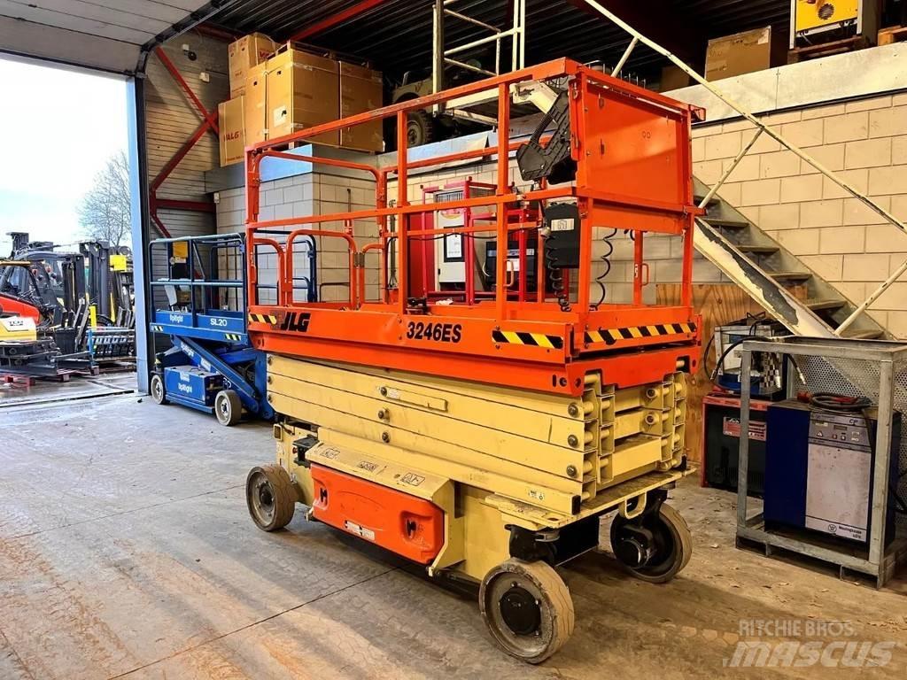 JLG 3246ES 剪叉式升降机