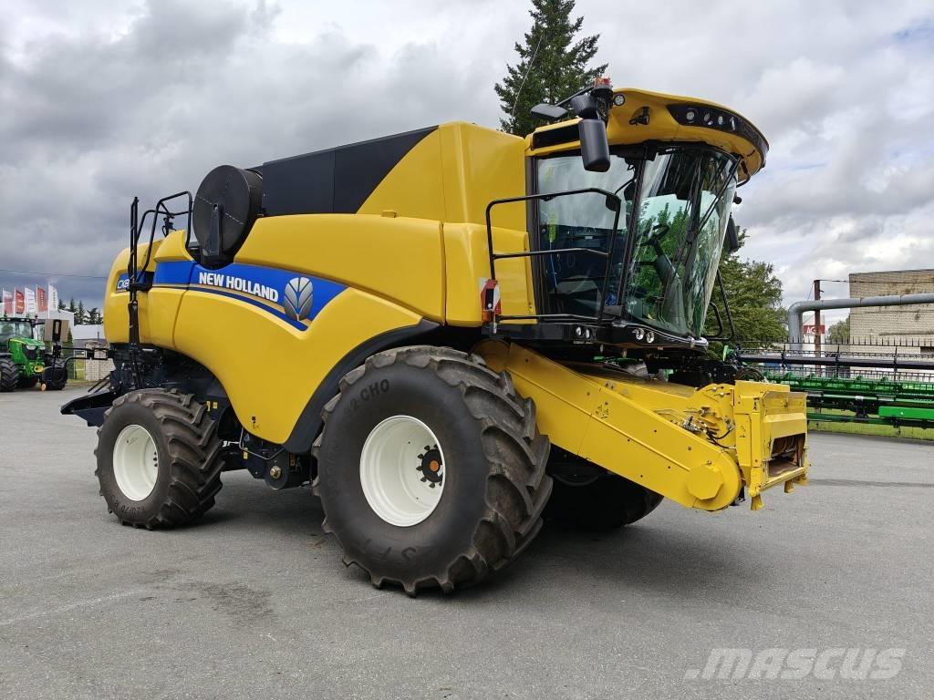 New Holland CX 8.90 联合收割机
