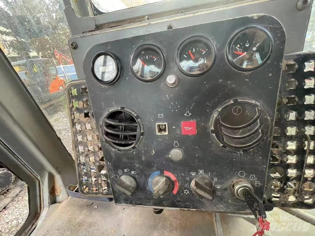 CAT D 6 G 履带式推土机