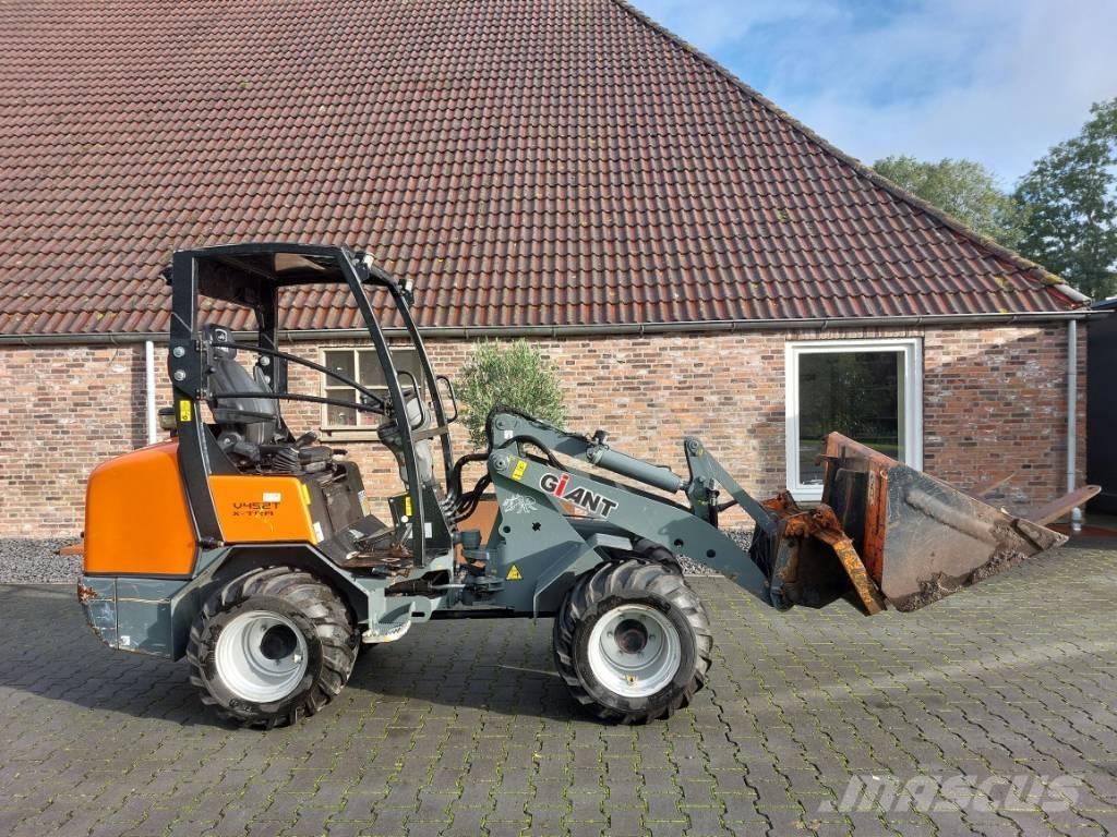 GiANT V 452 T X-tra 小型装载机