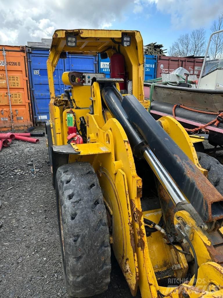  Aramine L150D 地下装载机