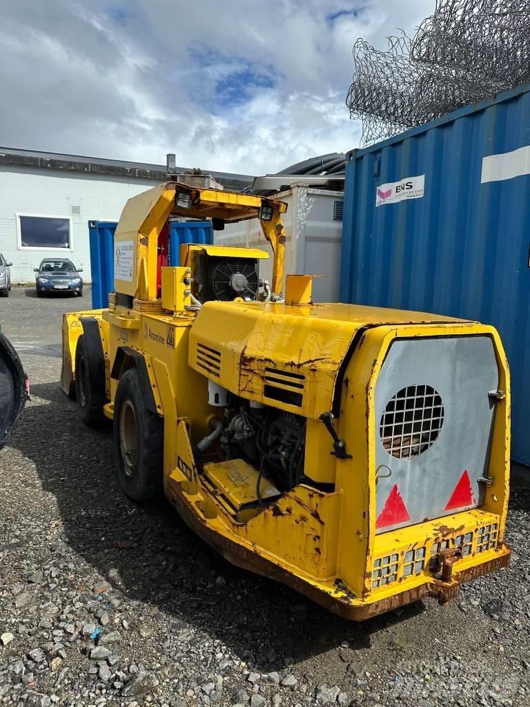  Aramine L150D 地下装载机