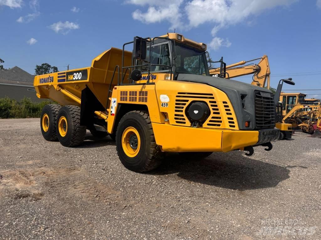 Komatsu HM 300-3 铰接式自卸车