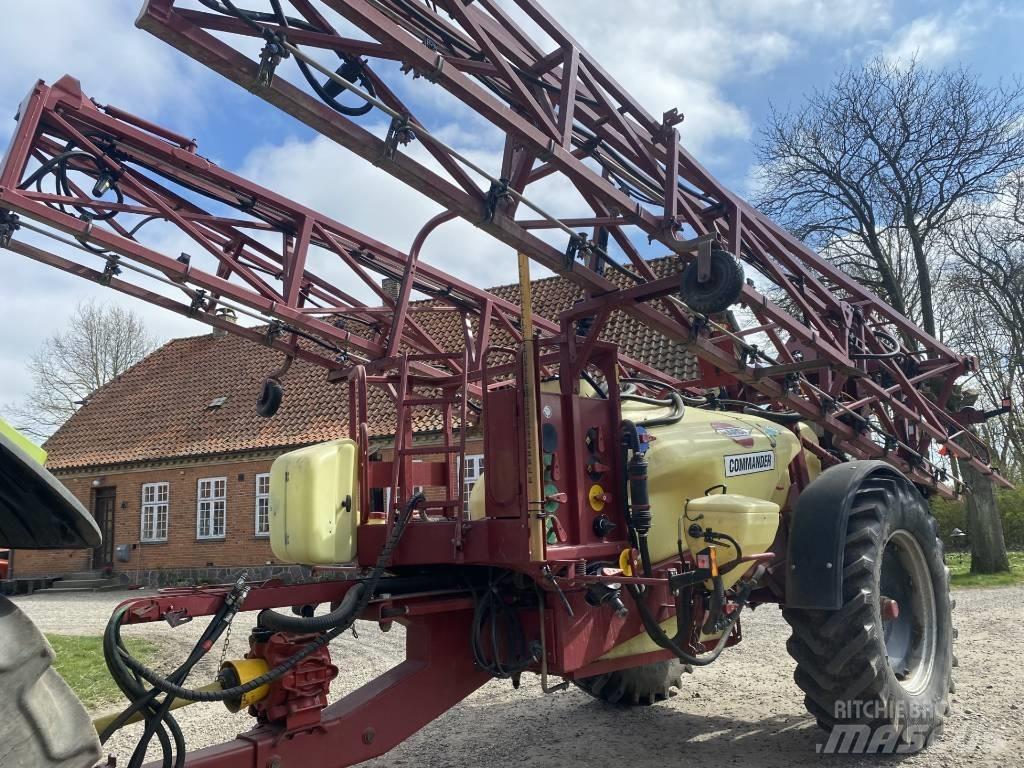 Hardi Commander 3200 牵引式喷雾机