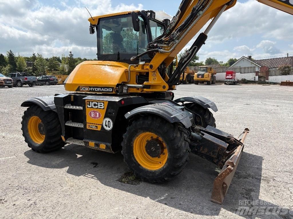 JCB Hydradig HD110T 轮式挖掘机