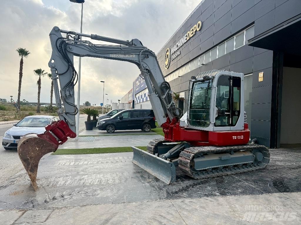 Takeuchi TB 180 FR 中型挖掘机