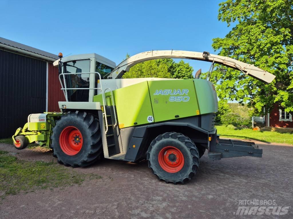 CLAAS Jaguar 850 自走式青贮饲料收割机