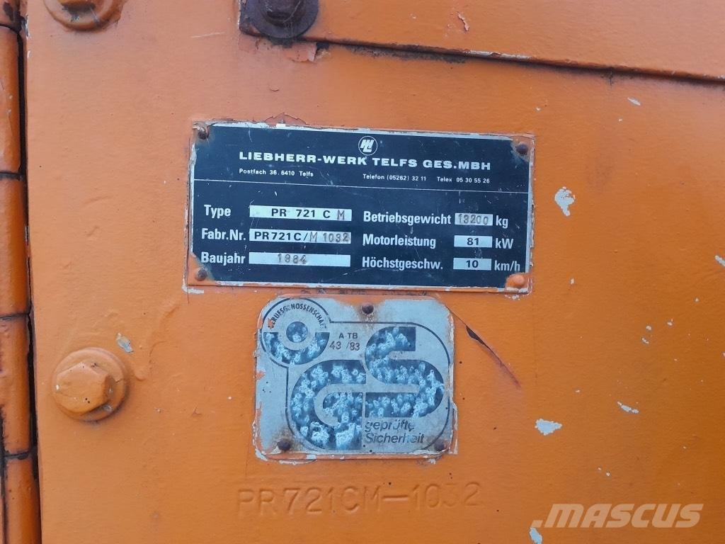 Liebherr PR 721 C 履带式推土机