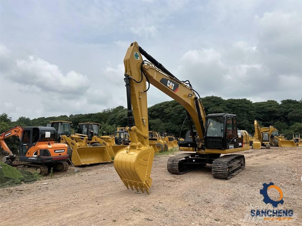 CAT 320 D 2 L 履带挖掘机