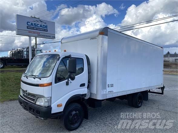 Hino 145 饮料运输车