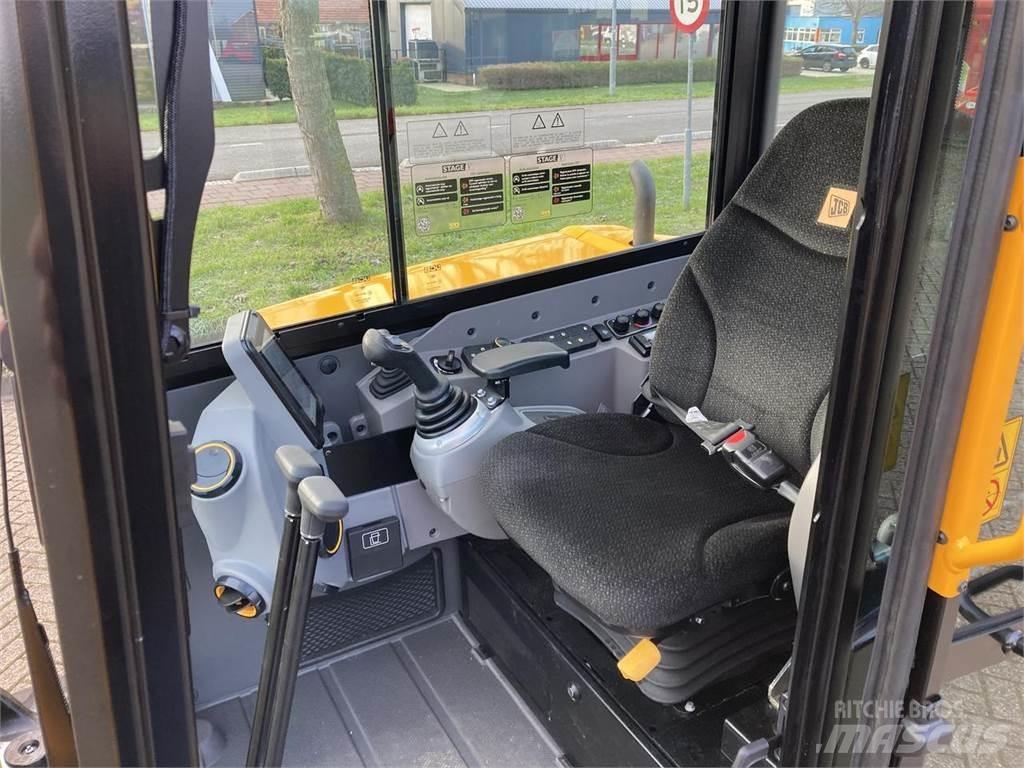 JCB 60C 小型挖掘机