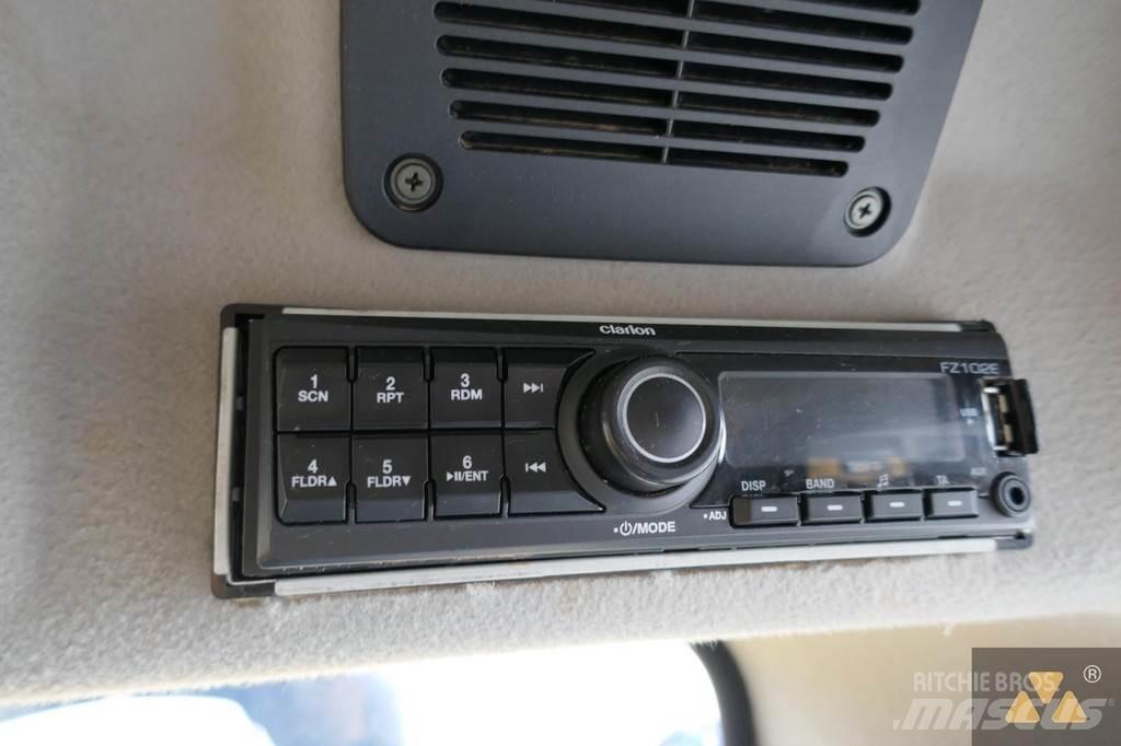 CAT 320FL 履带挖掘机