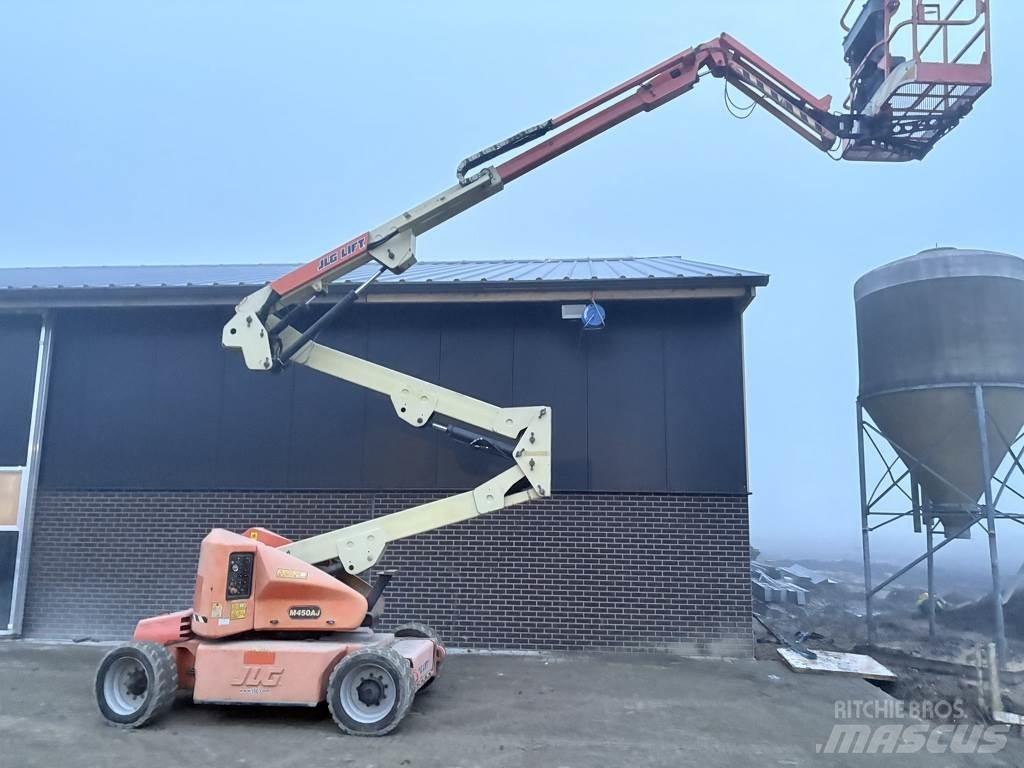 JLG 450aj 曲臂高空工作平台