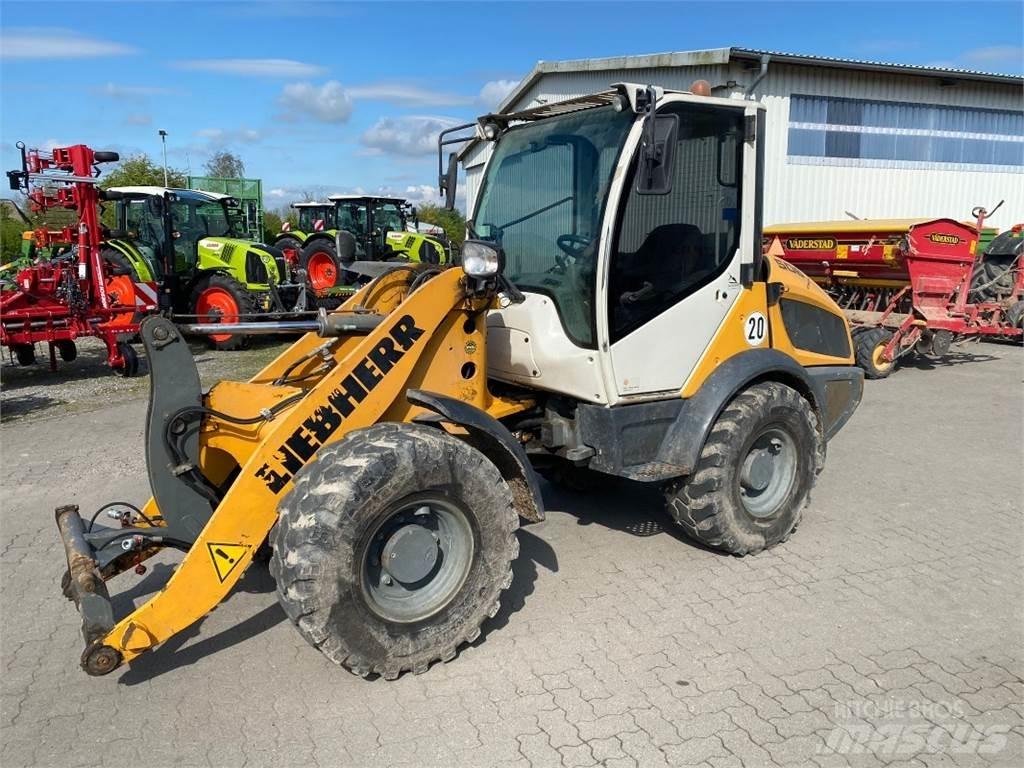 Liebherr L 506 C 轮式装载机