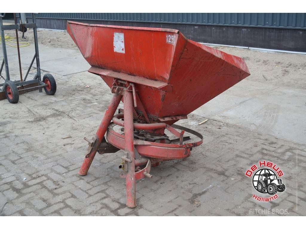 Lely 1250 矿物肥料撒播机