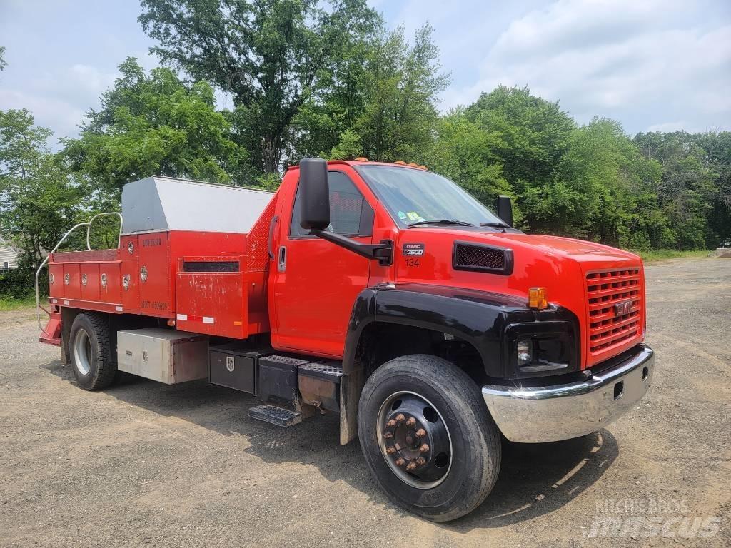 GMC 7500 皮卡车