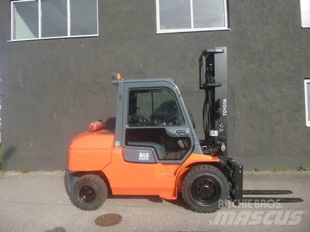 Toyota 7 FD A 50 柴油叉车
