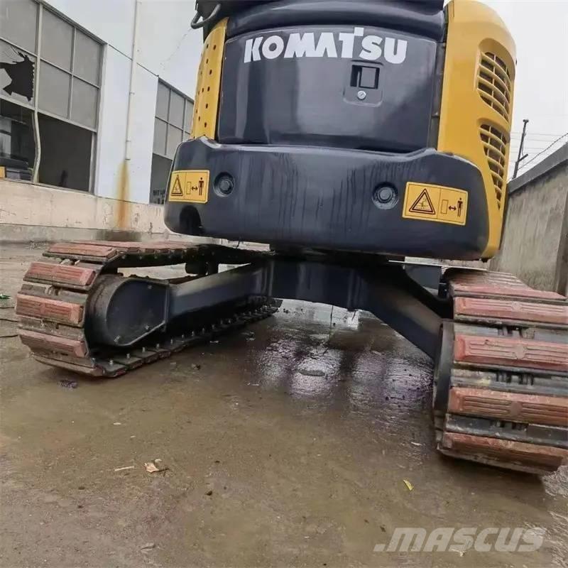 Komatsu PC 35 小型挖掘机