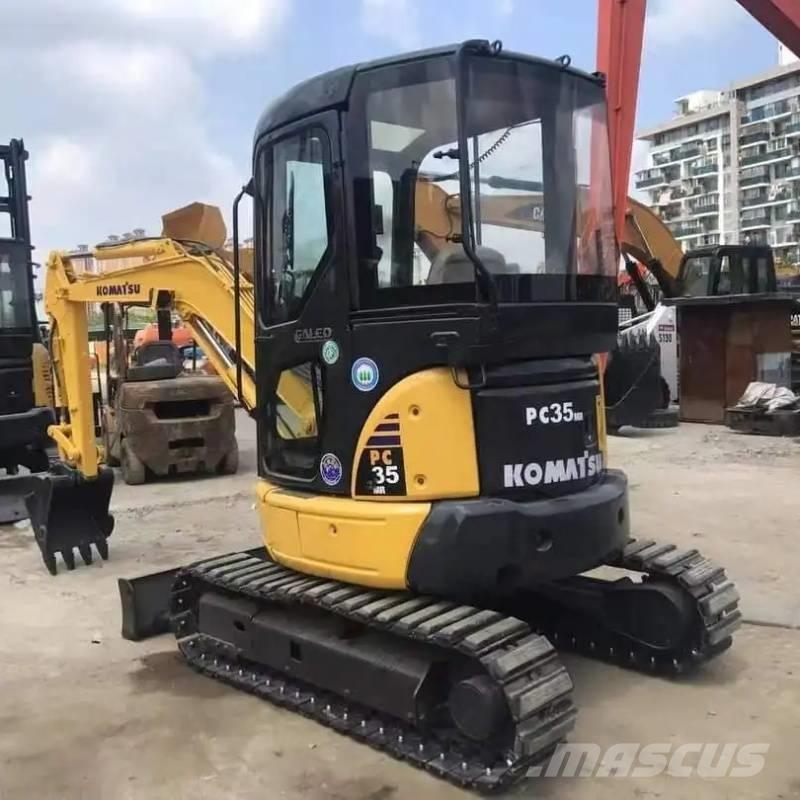 Komatsu PC 35 小型挖掘机