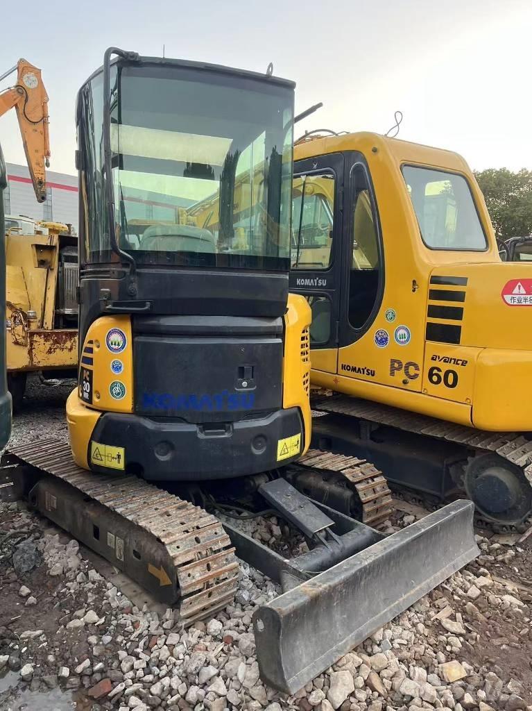 Komatsu PC 30 履带挖掘机