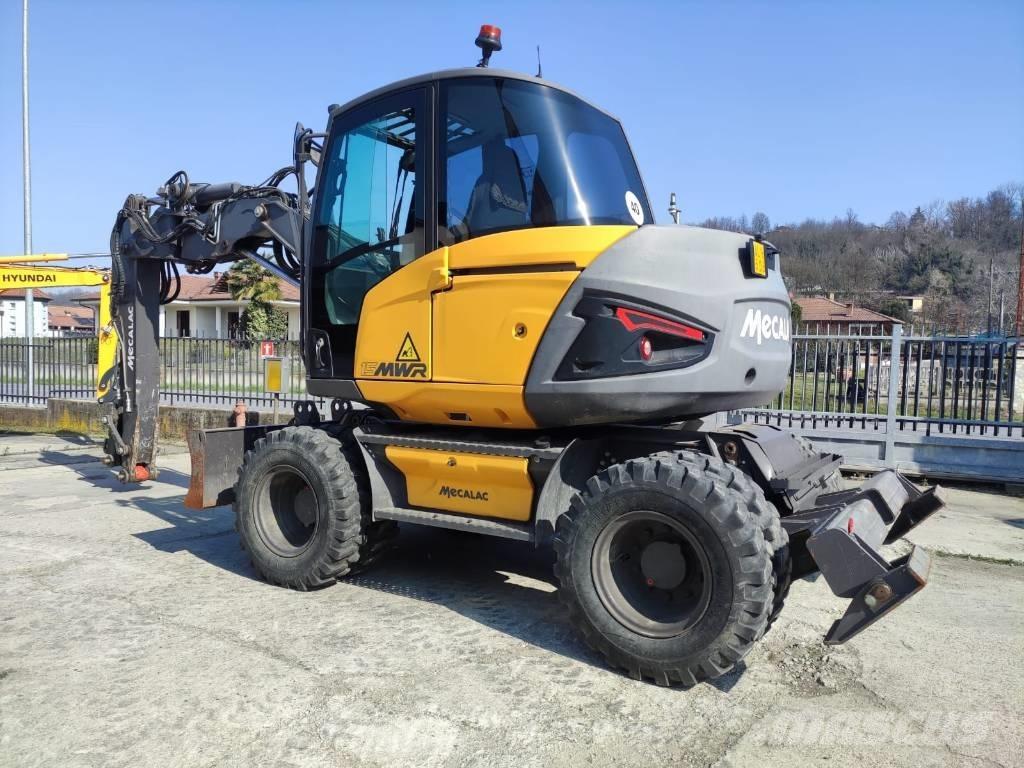 Mecalac 15 MWR 轮式挖掘机
