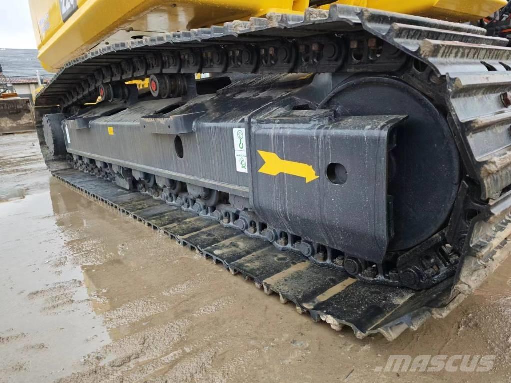 Komatsu PC 220-8 履带挖掘机