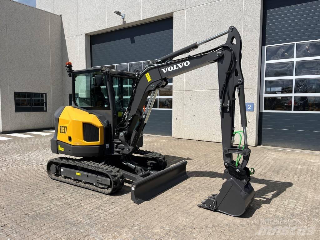 Volvo EC37F 小型挖掘机