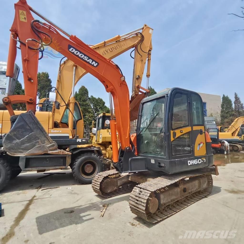 Doosan DH 60-7 小型挖掘机