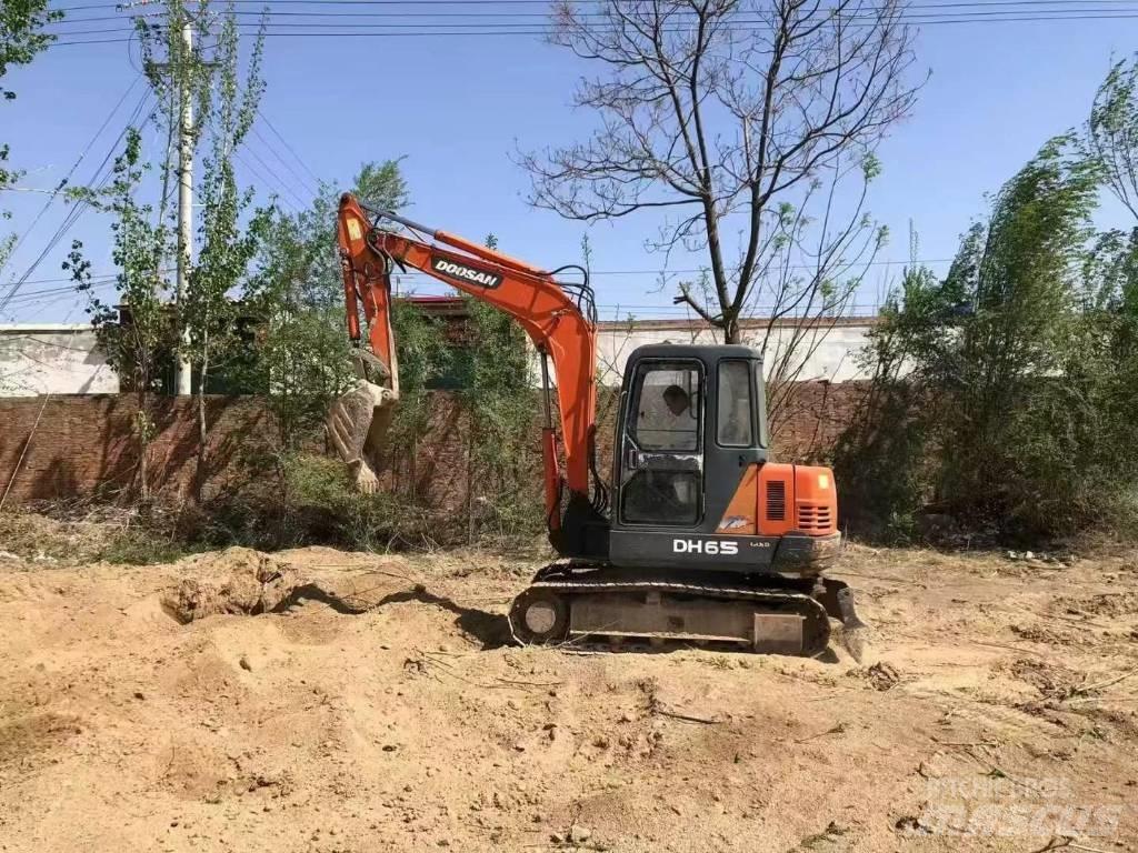 Doosan DH65 履带挖掘机