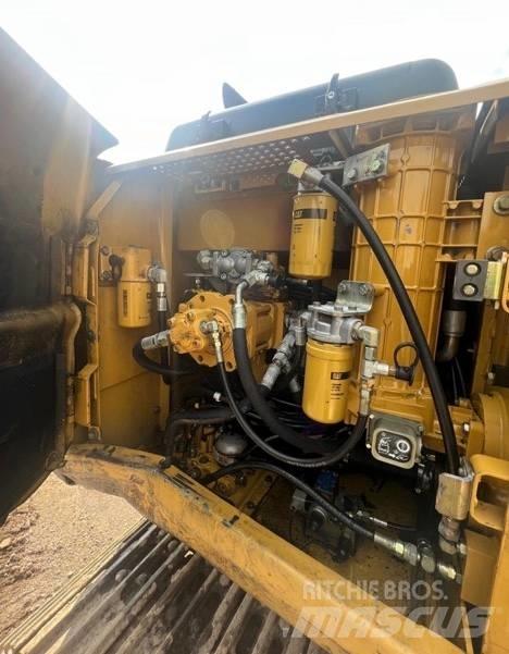 CAT 318 B 履带挖掘机