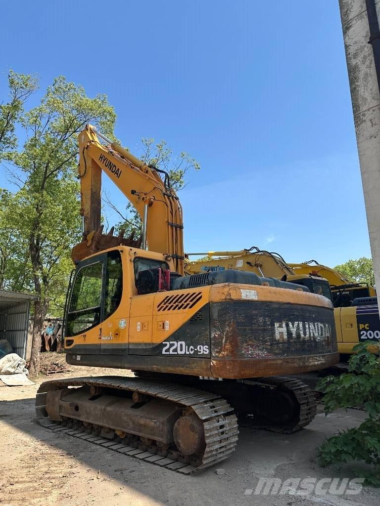 Hyundai 220LC-9S 履带挖掘机