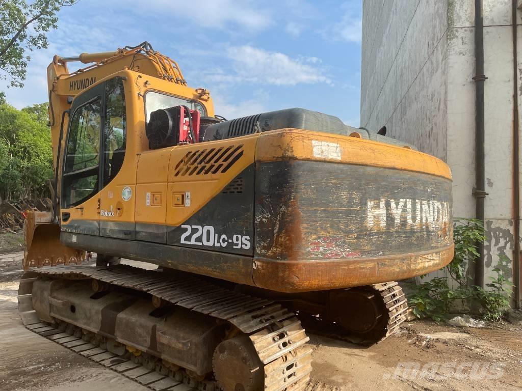 Hyundai 220LC-9S 履带挖掘机