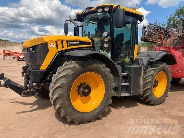 JCB Fastrac 4220 拖拉机/农用车
