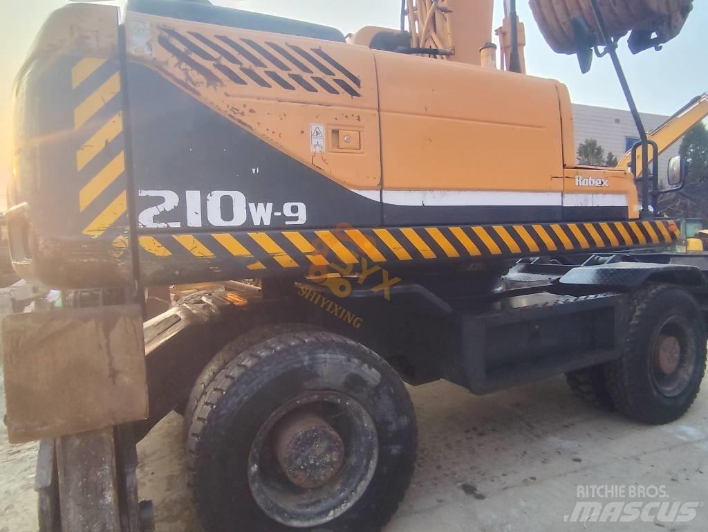 Hyundai 210W-9 轮式挖掘机