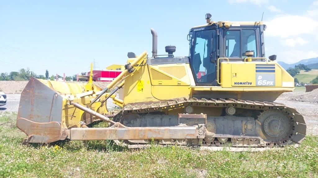 Komatsu D 65 PX-17 履带式推土机