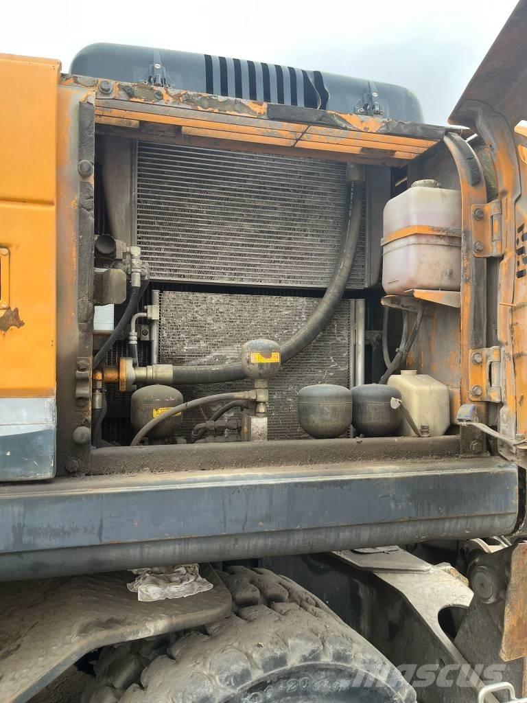 Hyundai R210W-9MH 工业挖掘机